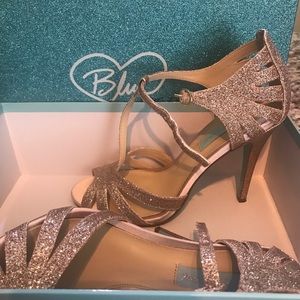Betsy Johnson shoes to match evening gown